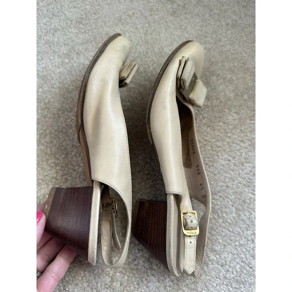 Vtg Salvatore Ferragamo Slingback‎ Cream Tan Size 6 1/2 Made In Italy